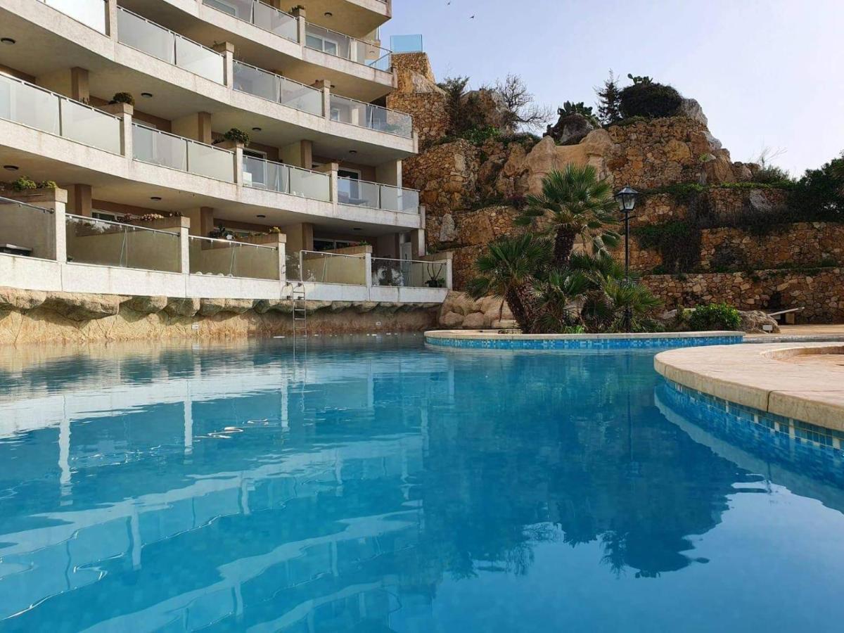 Sunset With Communal Pool + Views Ghajn Melel